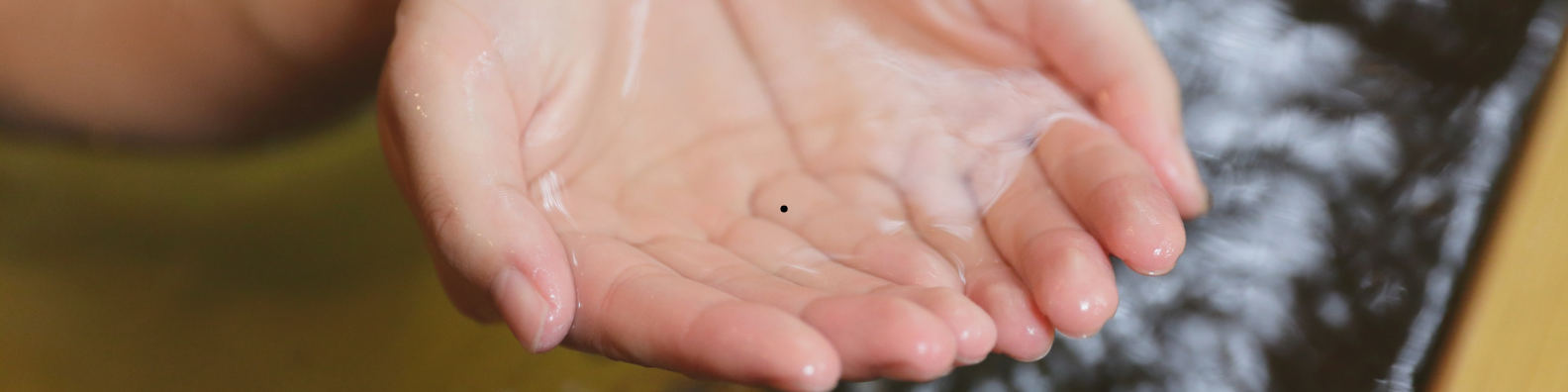 Comparaison entre eau dure et eau douce et leurs impacts dans la maison